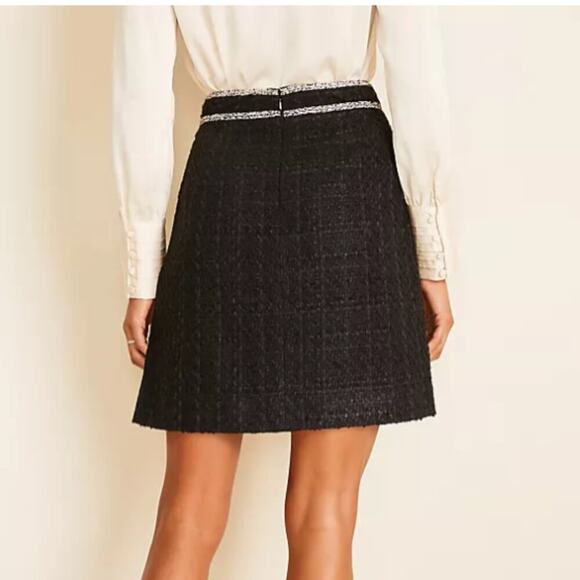 Ann Taylor Black Tweed Button Pocket Skirt Size 8 - Picture 2 of 14